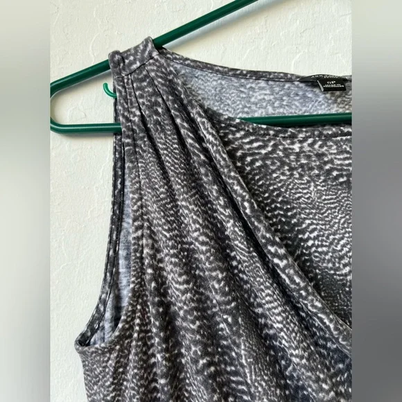 Ann Taylor Gray Asymmetrical Ruched Tank Top - Picture 5 of 7